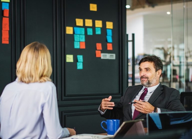 How to efficiently answer the interview question: Tell me something about yourself! self introduction
